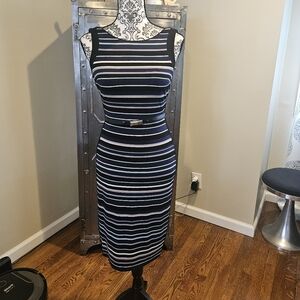 White House Black Market WHBM Sleeveless Stripe Knit Sheath Dress w/Belt BLUE 00